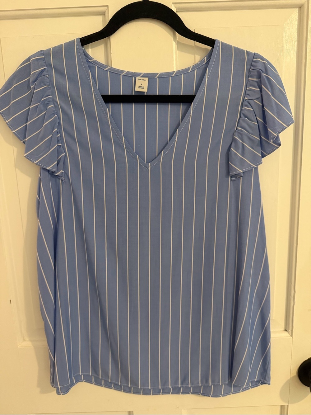 Old Navy Blue and White Striped Flutter Sleeve V-Neck Blouse